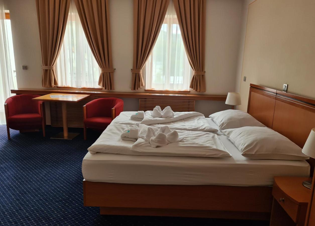 Hotel Slovan Jeseník Extérieur photo