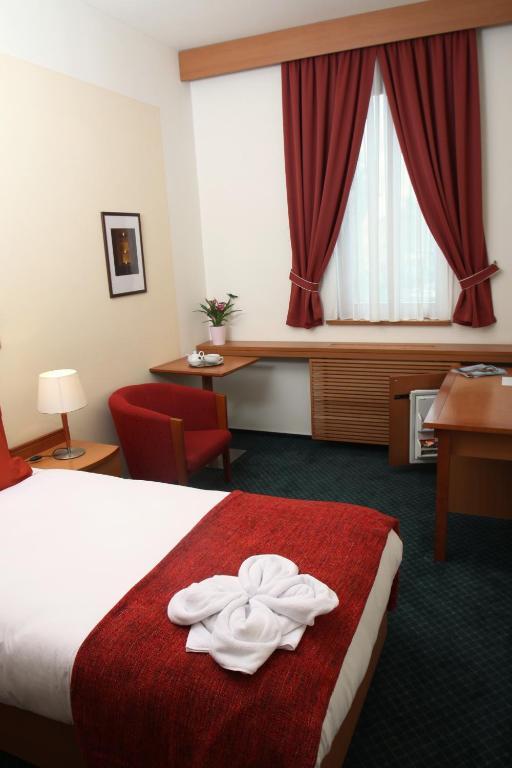 Hotel Slovan Jeseník Chambre photo
