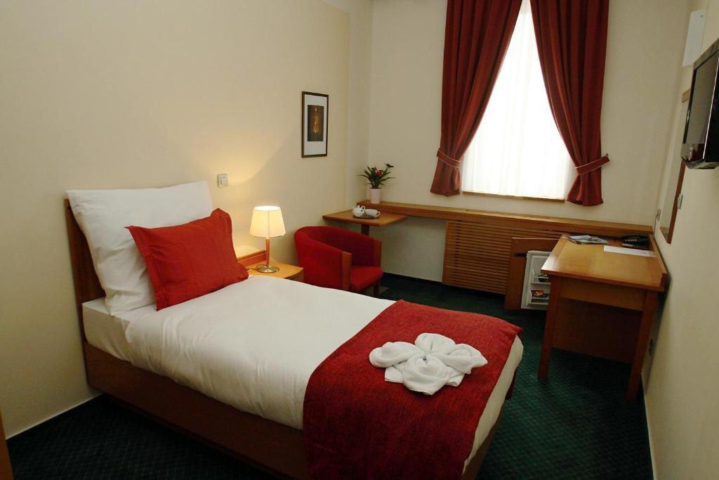 Hotel Slovan Jeseník Chambre photo
